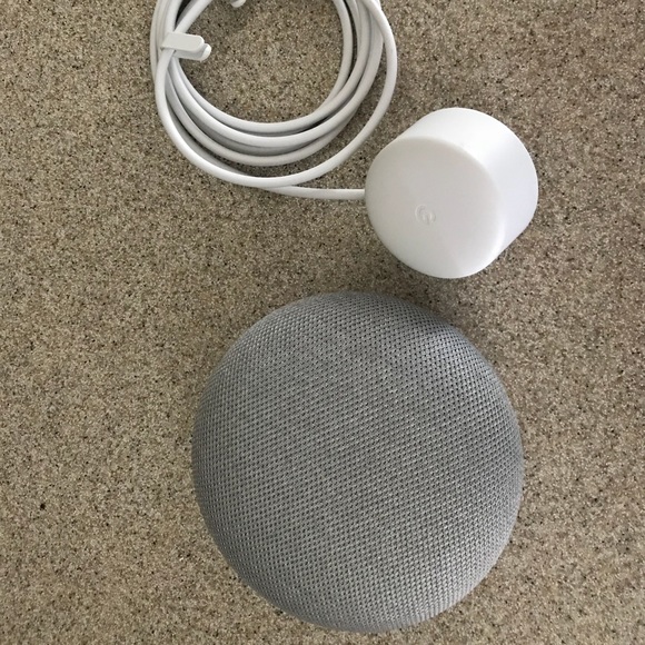 Google Mini - Picture 1 of 1